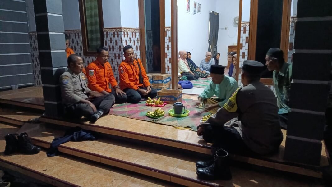 Perjuangan Tanpa Henti Tim SAR Gabungan, Korban Tenggelam di Sungai Tanggul Akhirnya Ditemukan Perjuangan Tanpa Henti Tim SAR Gabungan, Korban Tenggelam di Sungai Tanggul Akhirnya Ditemukan