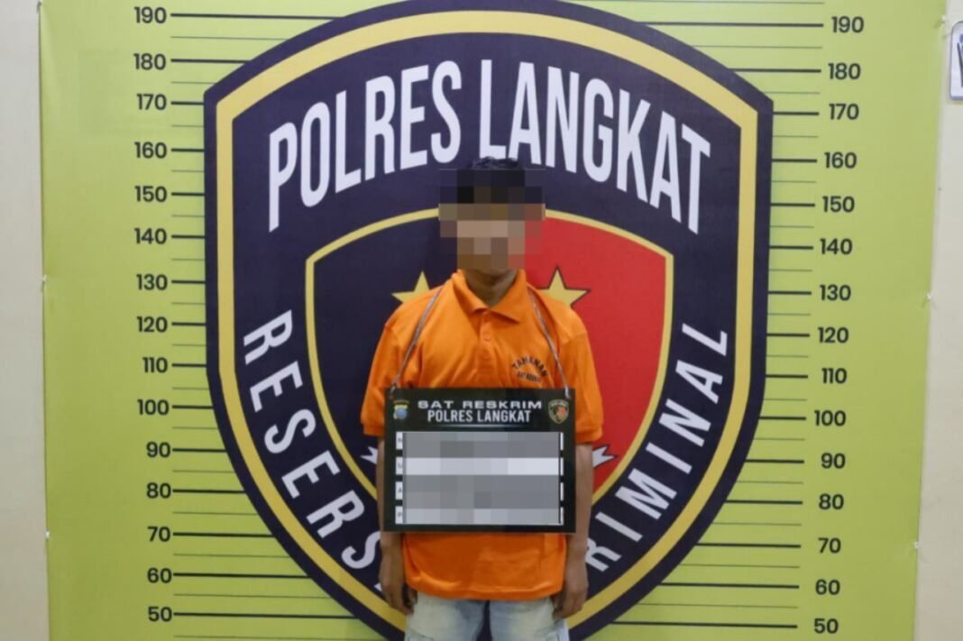 Unit Pidum Sat Reskrim Polres Langkat Amankan Diduga Pelaku Pelemparan Mobil Box di Pantai Gemi Unit Pidum Sat Reskrim Polres Langkat Amankan Diduga Pelaku Pelemparan Mobil Box di Pantai Gemi