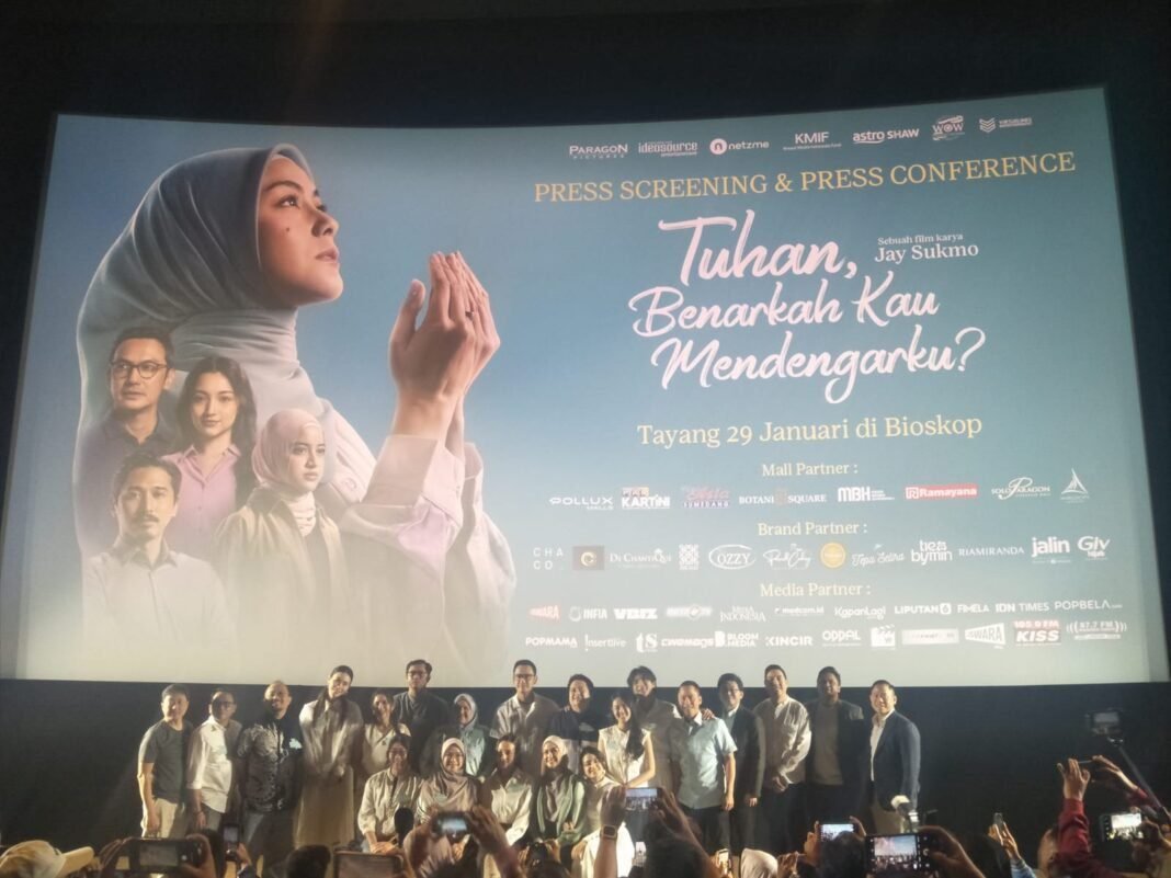 Kekuatan Doa Perempuan Dan Anak Dari Keluarga Broken Home Hadir Dalam Film “Tuhan, Benarkah Kau Mendengarku?” Kekuatan Doa Perempuan Dan Anak Dari Keluarga Broken Home Hadir Dalam Film “Tuhan, Benarkah Kau Mendengarku?”