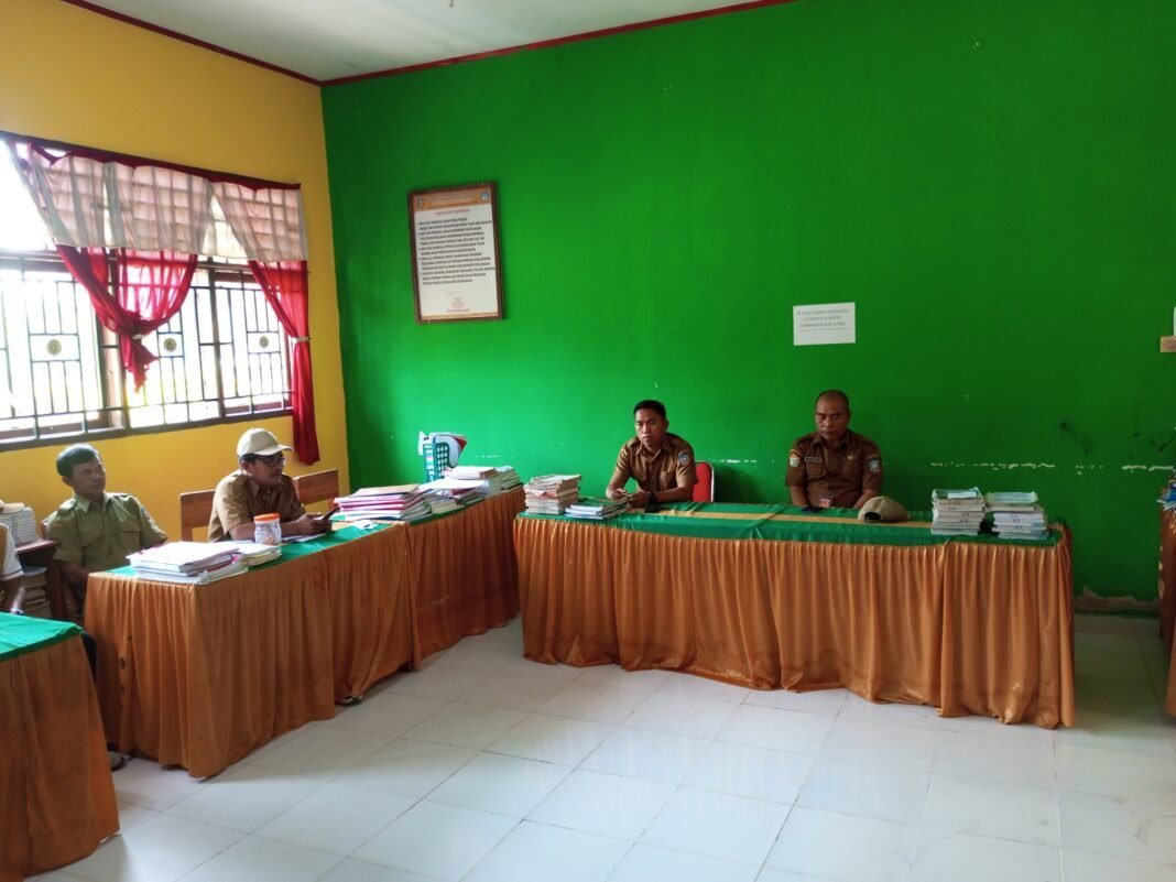SMP NEGERI 41 KONSEL MELAKSANAKAN KEGIATAN RAPAT AWAL TAHUN SMP NEGERI 41 KONSEL MELAKSANAKAN KEGIATAN RAPAT AWAL TAHUN