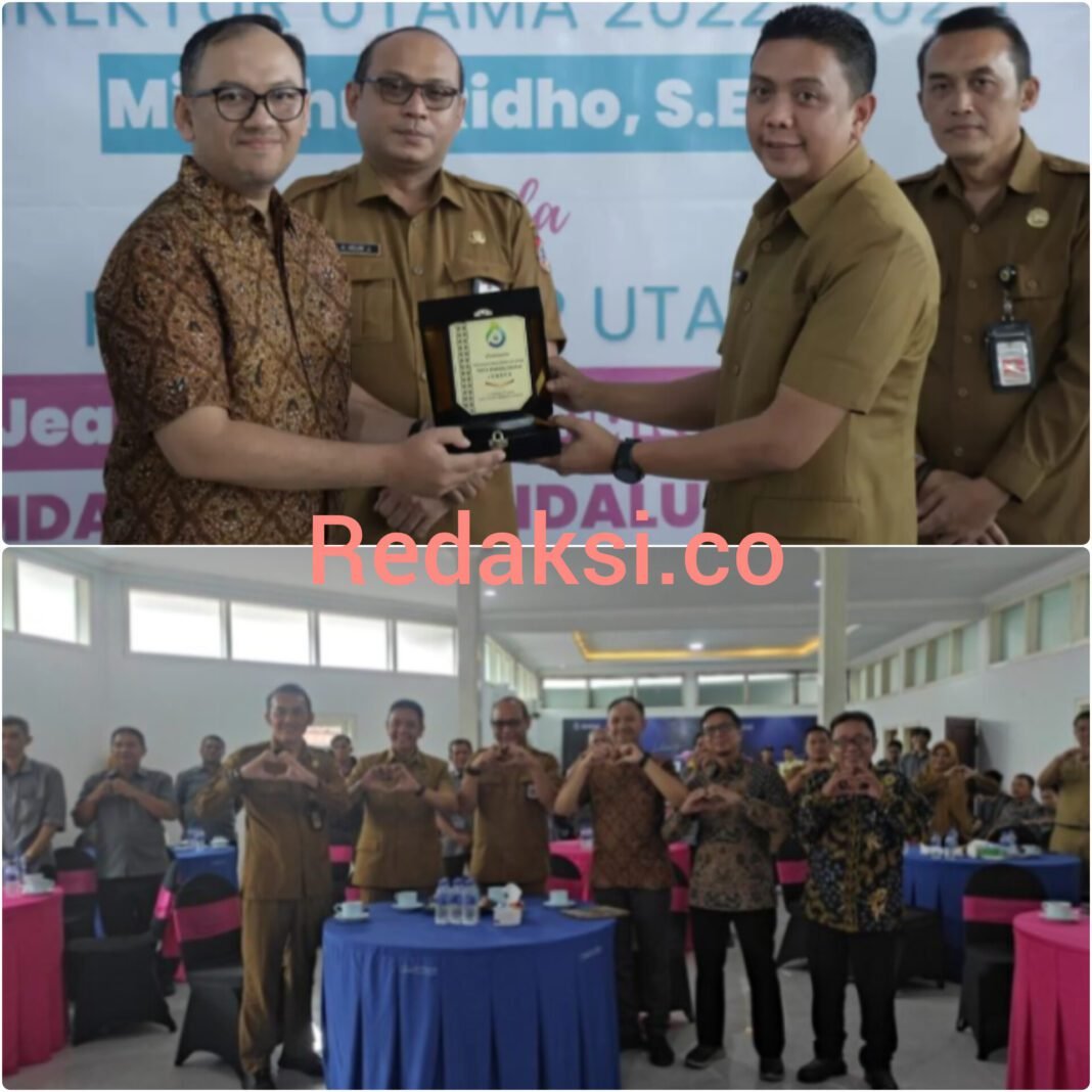 Pergantian Direksi Dua BUMD Jember, Pemkab Tekankan Presisi Kerja dan Pemuliaan SDM Pergantian Direksi Dua BUMD Jember, Pemkab Tekankan Presisi Kerja dan Pemuliaan SDM