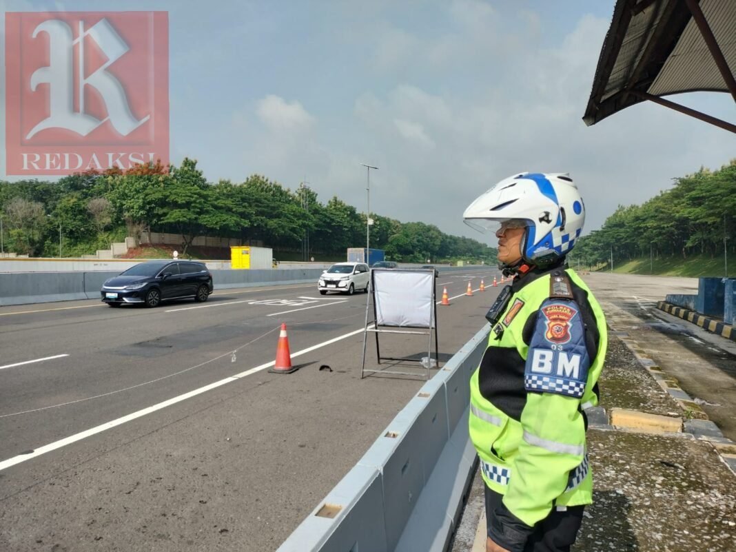 Hari Terakhir Ops Lilin Lodaya 2025: Arus Lalu Lintas di Purwakarta Terpantau Lancar dan Kondusif Hari Terakhir Ops Lilin Lodaya 2025: Arus Lalu Lintas di Purwakarta Terpantau Lancar dan Kondusif