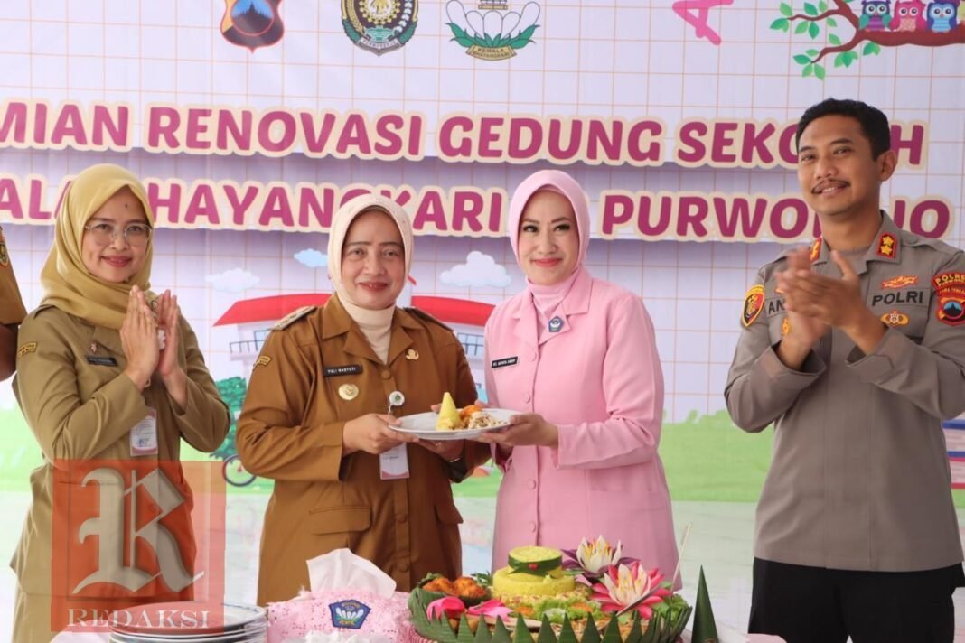 Sinergi Pemkab dan Polres, Bupati Purworejo Resmikan Renovasi TK Kemala Bhayangkari Sinergi Pemkab dan Polres, Bupati Purworejo Resmikan Renovasi TK Kemala Bhayangkari