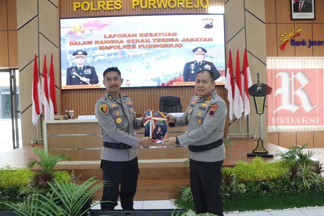 Pedang Pora Sambut Nakhoda Baru di “Kota Pejuang”: Selamat Datang AKBP Windy Syafutra Pedang Pora Sambut Nakhoda Baru di “Kota Pejuang”: Selamat Datang AKBP Windy Syafutra