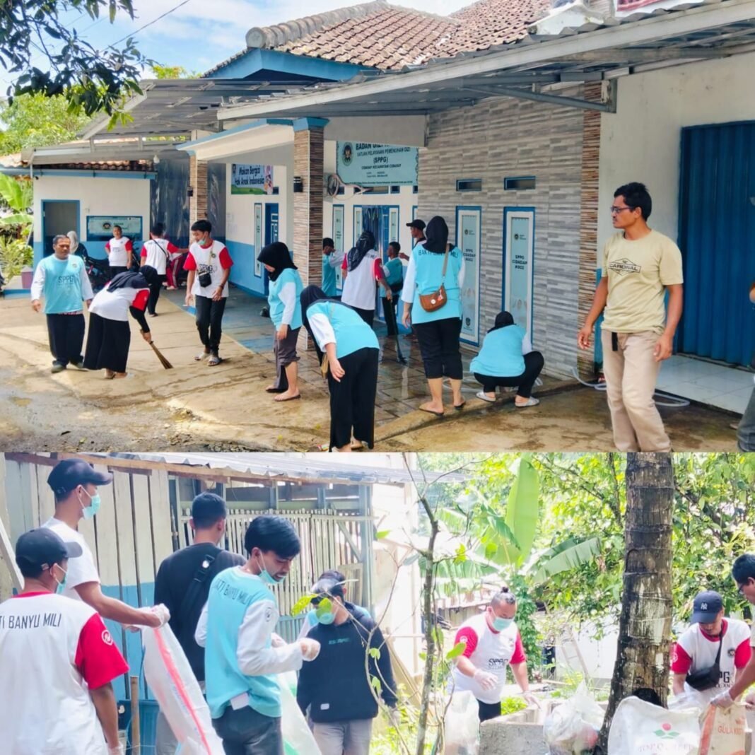 SPPG Cidadap Sukabumi Laksanakan Intruksi Presiden Prabowo, Gelar Korve Jaga Lingkungan Bersih, Sehat, Asri SPPG Cidadap Sukabumi Laksanakan Intruksi Presiden Prabowo, Gelar Korve Jaga Lingkungan Bersih, Sehat, Asri