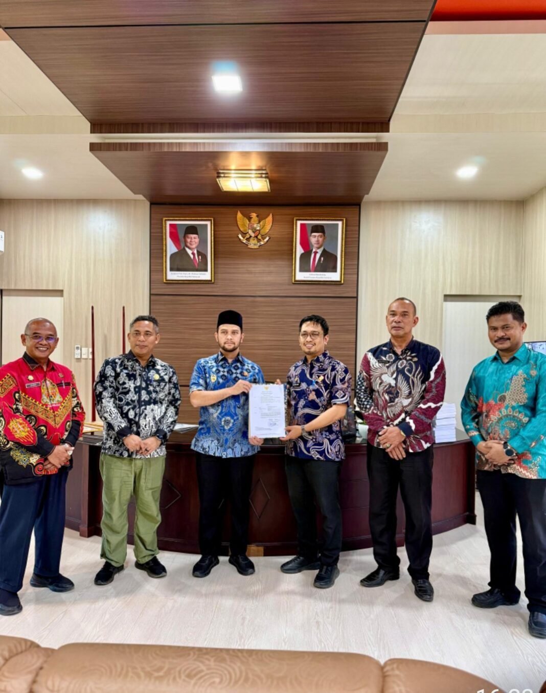 Dedi Mulianda Di Tunjuk Oleh Bupati Tarmizi Menjadi Plt KadisKominsa Aceh Barat Dedi Mulianda Di Tunjuk Oleh Bupati Tarmizi Menjadi Plt KadisKominsa Aceh Barat