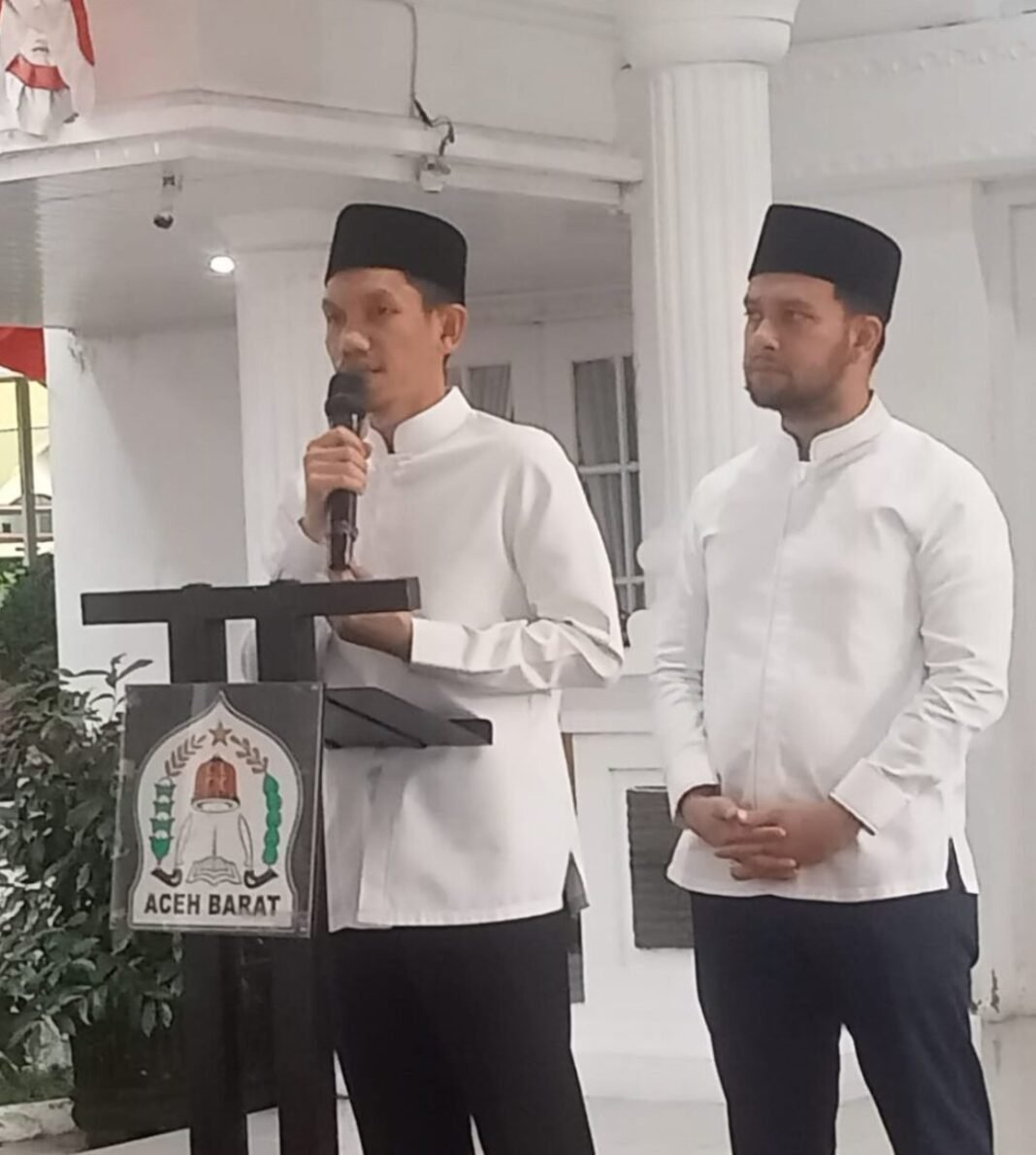 Pemda Aceh Barat Gelar Buka Puasa Bersama Media Dan LSM, Bupati Tarmizi Ajak Kolaborasi Majukan Daerah Pemda Aceh Barat Gelar Buka Puasa Bersama Media Dan LSM, Bupati Tarmizi Ajak Kolaborasi Majukan Daerah