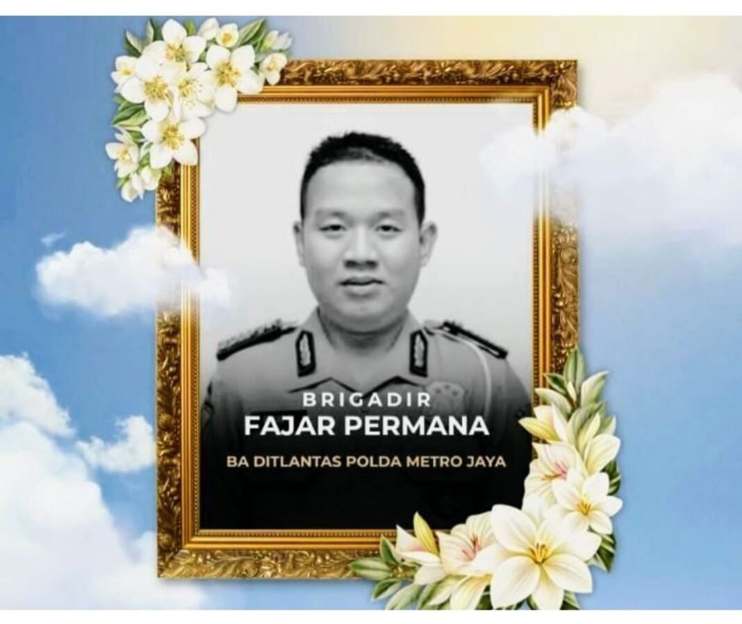 *DEDIKASI HINGGA AKHIR, ANGGOTA DITLANTAS POLDA METRO JAYA GUGUR USAI TUGAS PENGAMANAN MUDIK* *DEDIKASI HINGGA AKHIR, ANGGOTA DITLANTAS POLDA METRO JAYA GUGUR USAI TUGAS PENGAMANAN MUDIK*