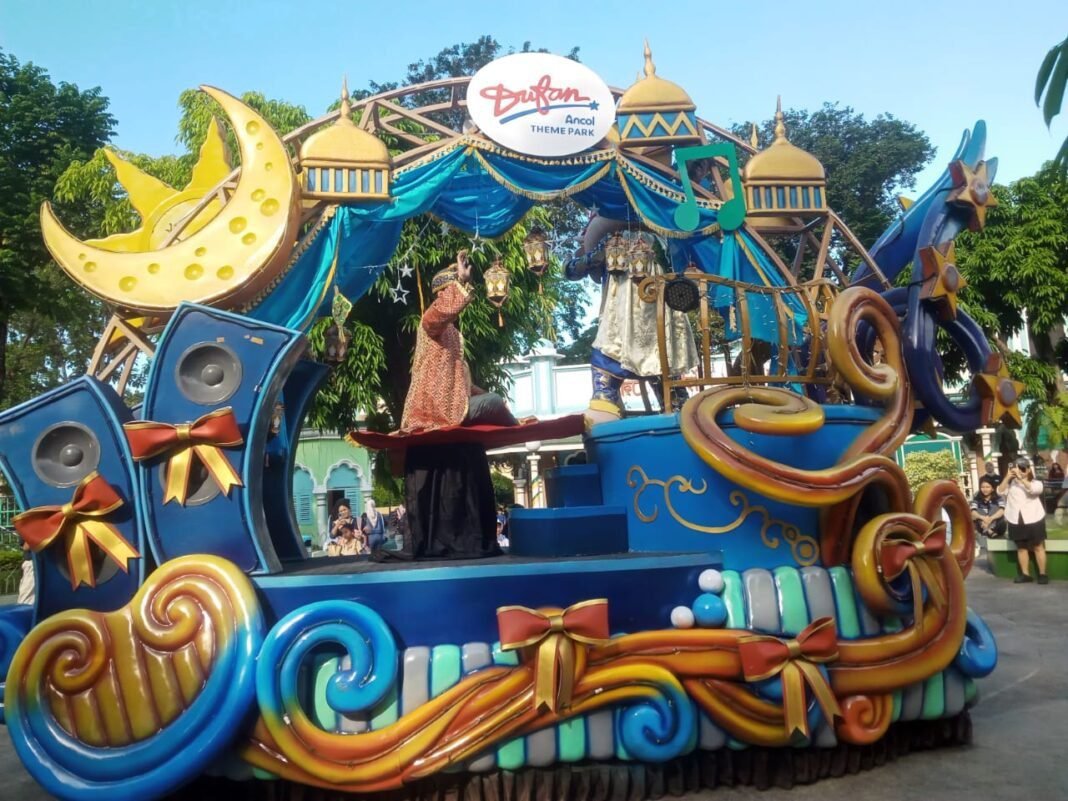 Langit Jakarta Berpijar di Penghujung Lebaran:Dufan Tutup Liburan dengan Ledakan Energi,Cahaya Spektakuler Langit Jakarta Berpijar di Penghujung Lebaran:Dufan Tutup Liburan dengan Ledakan Energi,Cahaya Spektakuler