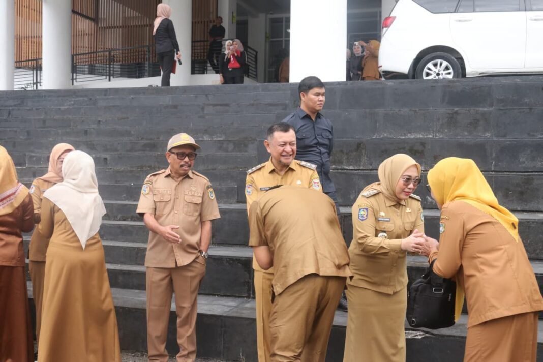 Dari Halal Bi Halal ke Evaluasi Program Kerja, Pemkab Mamuju Perkuat Komitmen Pelayanan Publik Dari Halal Bi Halal ke Evaluasi Program Kerja, Pemkab Mamuju Perkuat Komitmen Pelayanan Publik