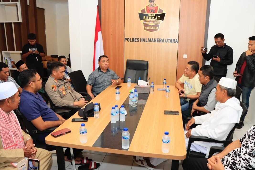 Polda Malut Fasilitasi Pertemuan Lintas Elemen di Halut, Wujudkan Cooling System dan Jaga Kondusifitas Polda Malut Fasilitasi Pertemuan Lintas Elemen di Halut, Wujudkan Cooling System dan Jaga Kondusifitas