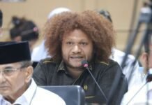 PFM Apresiasi Program Pendidikan dan Kesehatan Gratis di Fakfak, Samaun Dahlan Dinilai Punya Hati Papua