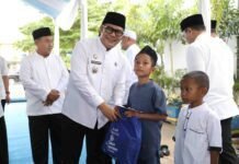 Maryono Santuni Anak Yatim di Momen Nuzulul Qur’an Bersama Perumda Tirta Benteng
