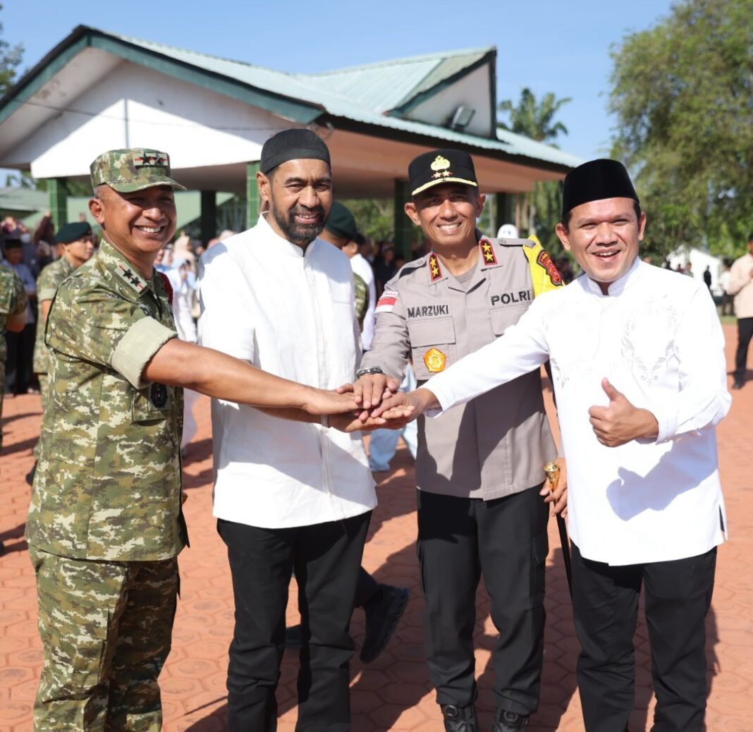 Presiden Prabowo Shalat Idul Fitri Di Tamiang, Wagub Aceh Turut Mendampingi Presiden Prabowo Shalat Idul Fitri Di Tamiang, Wagub Aceh Turut Mendampingi