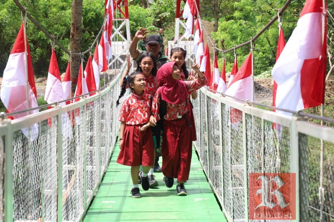 Jembatan Gantung Garuda di Desa Plipir Rampung, Permudah Akses Warga