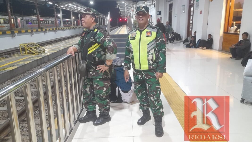Kodim Purworejo Laksanakan Pengamanan Eksternal Angkutan Lebaran 2026 di Stasiun Kutoarjo Kodim Purworejo Laksanakan Pengamanan Eksternal Angkutan Lebaran 2026 di Stasiun Kutoarjo