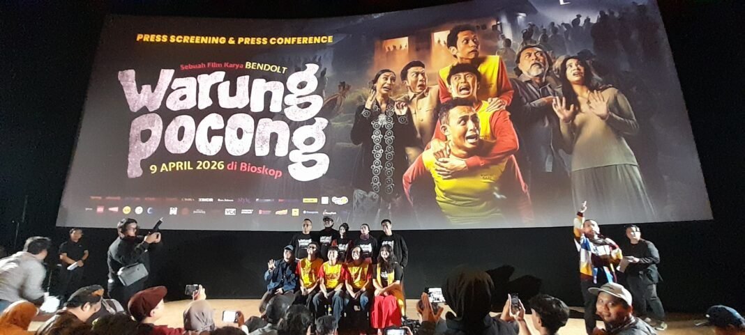 “Antara Tawa dan Teror di Balik Etalase: ‘Warung Pocong’ Siap Guncang Bioskop April Ini!” “Antara Tawa dan Teror di Balik Etalase: ‘Warung Pocong’ Siap Guncang Bioskop April Ini!”