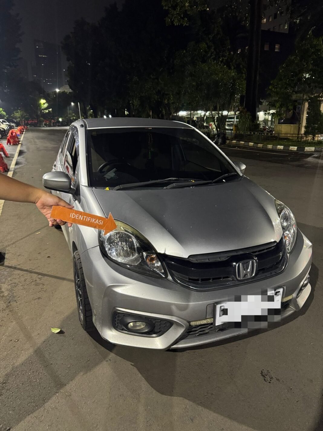 *Driver Online Melakukan Pelecehan ke Penumpang di Jakpus, Ditangkap di Depok* *Driver Online Melakukan Pelecehan ke Penumpang di Jakpus, Ditangkap di Depok*