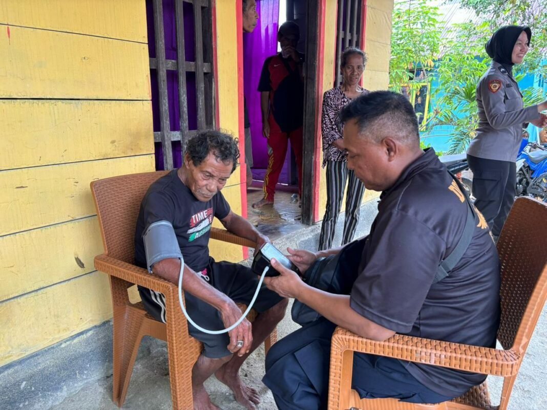 Dari Air Mata hingga Senyum Anak Negeri, Kapolda Maluku Utara Ajak Warga Tinggalkan Hasutan Demi Damai Dari Air Mata hingga Senyum Anak Negeri, Kapolda Maluku Utara Ajak Warga Tinggalkan Hasutan Demi Damai