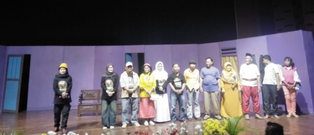 *Ketika Cinta Salah Waktu Naik Panggung: Debut Cemara Delapan Menggetarkan PPHUI” *Ketika Cinta Salah Waktu Naik Panggung: Debut Cemara Delapan Menggetarkan PPHUI”