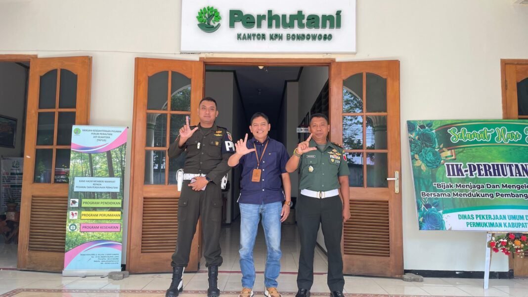Perhutani KPH Bondowoso Perkuat Sinergi dengan Subdenpom demi Kelestarian Hutan Berkelanjutan Perhutani KPH Bondowoso Perkuat Sinergi dengan Subdenpom demi Kelestarian Hutan Berkelanjutan