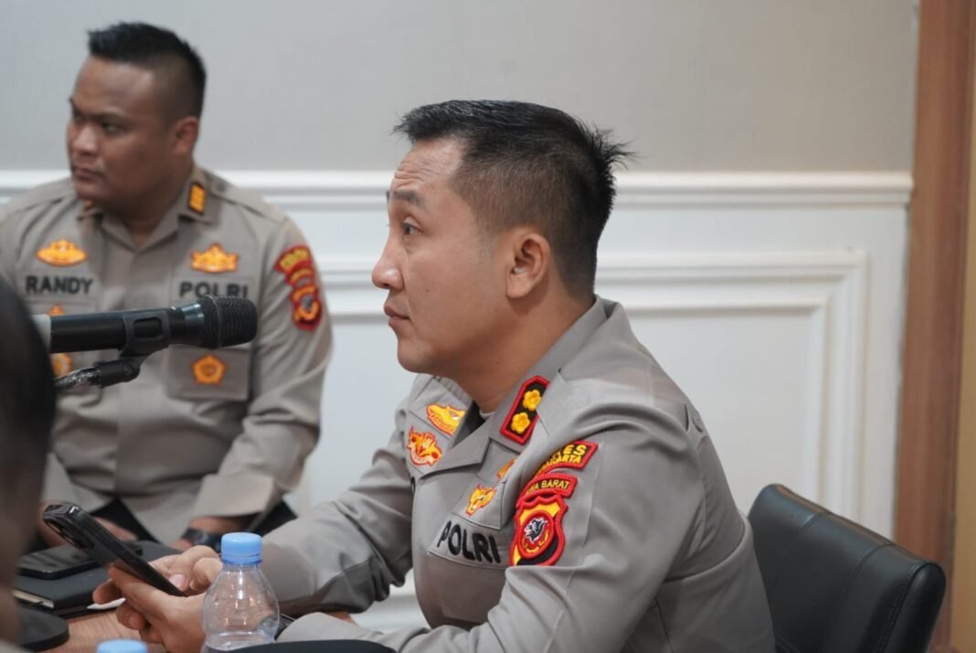 Ikuti Taklimat Akhir Polda Jabar, Polres Purwakarta Perkuat Transparansi Pelayanan Ikuti Taklimat Akhir Polda Jabar, Polres Purwakarta Perkuat Transparansi Pelayanan