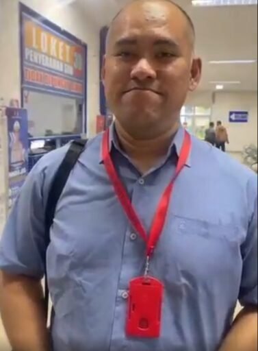 *Pelayanan SIM Daan Mogot Dinilai Mudah dan Sangat Membantu* *Pelayanan SIM Daan Mogot Dinilai Mudah dan Sangat Membantu*