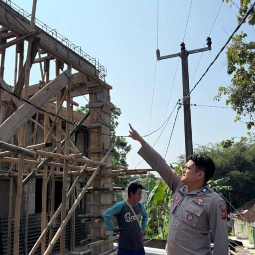 Insiden Sengatan Listrik di Maniis Mengakibatkan Seorang Pekerja Bangunan Meninggal Dunia Insiden Sengatan Listrik di Maniis Mengakibatkan Seorang Pekerja Bangunan Meninggal Dunia