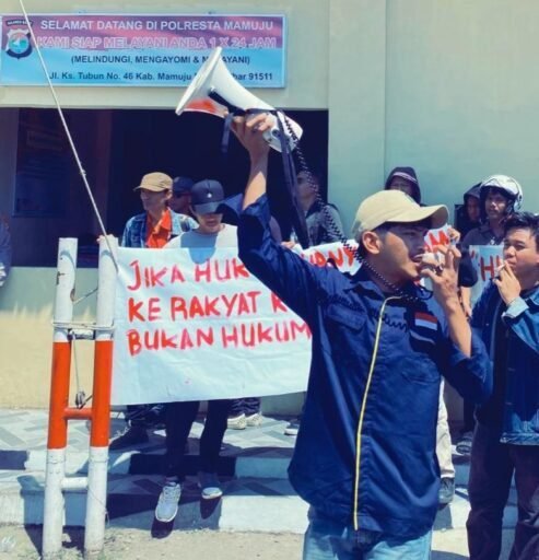FORPMAT Kutuk Keras Pengeroyokan Ketua Gerakan Vendetta, Desak Polresta Mamuju Tangkap Pelaku! FORPMAT Kutuk Keras Pengeroyokan Ketua Gerakan Vendetta, Desak Polresta Mamuju Tangkap Pelaku!