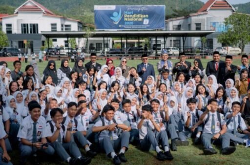Hari Pendidikan Nasional 2026: Komitmen Peningkatan Mutu Berbasis Pembelajaran Mendalam Hari Pendidikan Nasional 2026: Komitmen Peningkatan Mutu Berbasis Pembelajaran Mendalam
