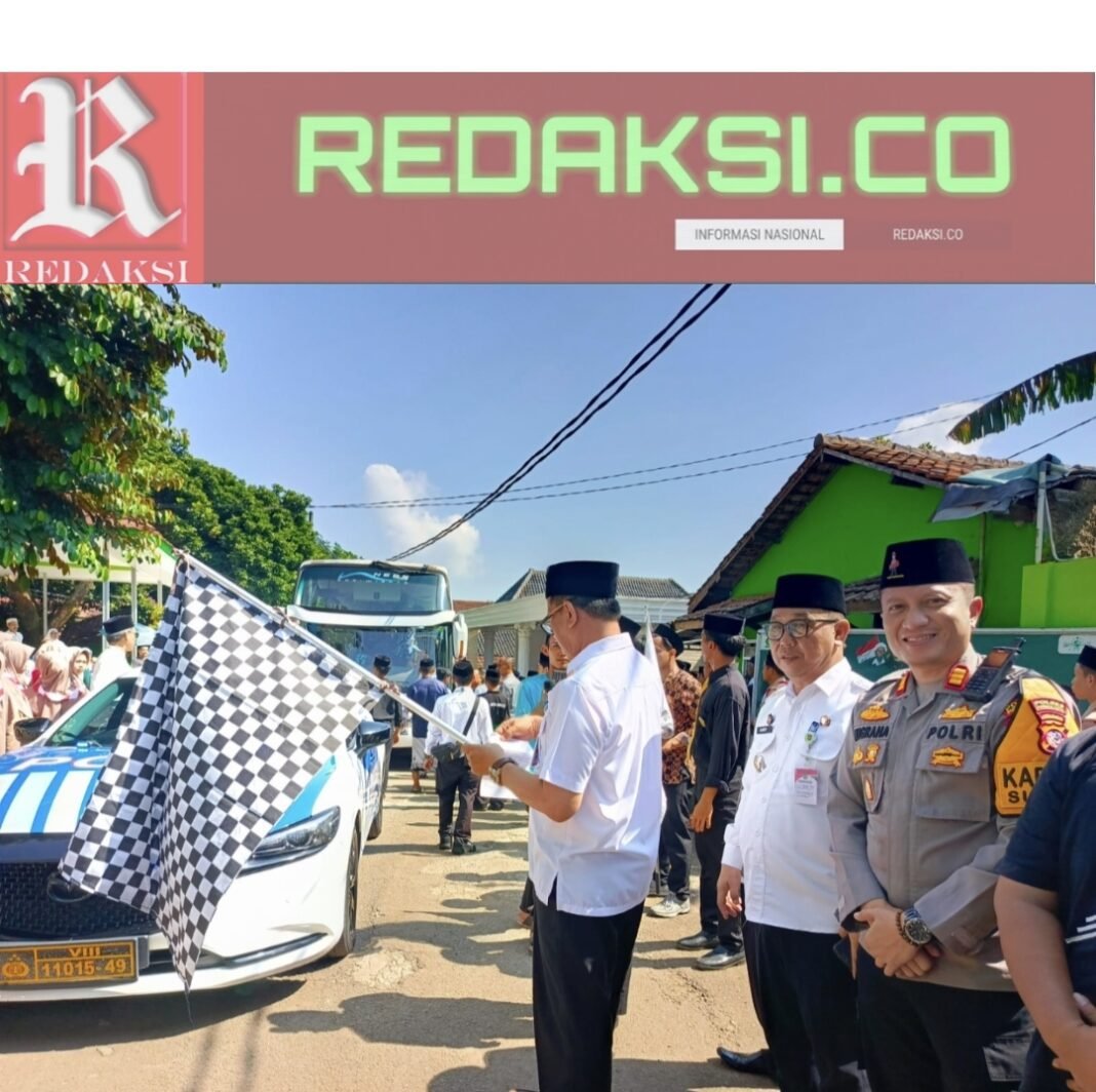 Bentuk Pelayanan Masyarakat, Polisi Di Purwakarta Hadiri Pelepasan Calon Jemaah Haji Kloter 40 KJT. Bentuk Pelayanan Masyarakat, Polisi Di Purwakarta Hadiri Pelepasan Calon Jemaah Haji Kloter 40 KJT.