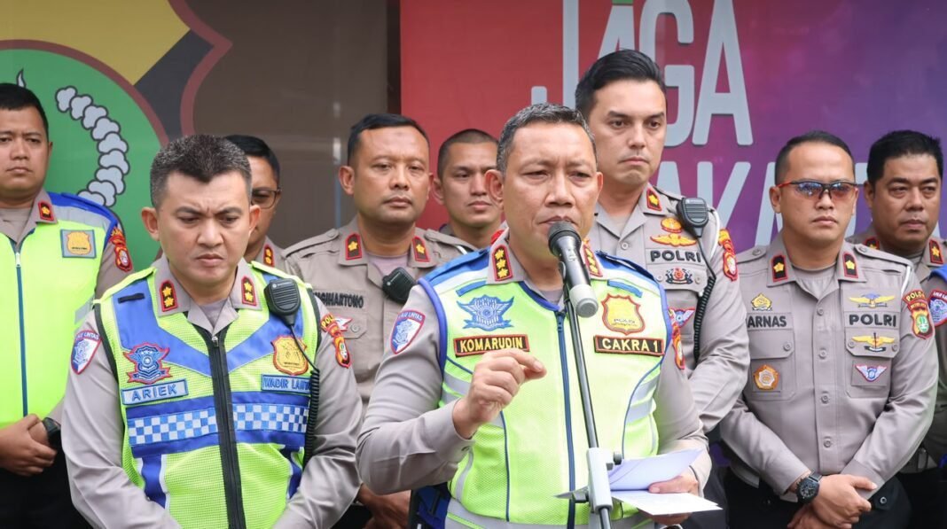 Pemutihan Pajak Kendaraan Berlaku hingga 31 Agustus, Polda Metro Jaya Ajak Warga Manfaatkan Layanan Samsat* Pemutihan Pajak Kendaraan Berlaku hingga 31 Agustus, Polda Metro Jaya Ajak Warga Manfaatkan Layanan Samsat*