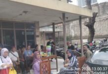 *Kerja Bakti di Kantor DPD Partai Gelora Kota Tangerang, Perkuat Kebersamaan dan Semangat Gotong Royong*