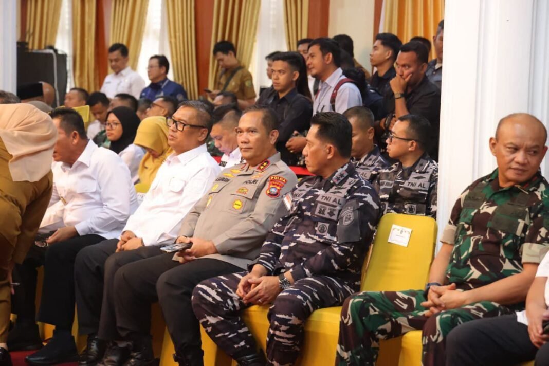 Kapolda Kepri Hadiri Penandatanganan Kesepakatan Bersama BP2MI Bersama Pemprov Kepri, Perkuat Sinergi PMI Kapolda Kepri Hadiri Penandatanganan Kesepakatan Bersama BP2MI Bersama Pemprov Kepri, Perkuat Sinergi PMI