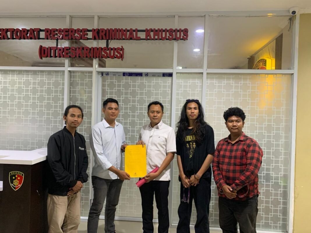 SKANDAL Rp6,3 MILIAR: GPMM Geruduk Polda Sulbar, Bongkar Proyek Aspal ‘Hantu’ di Mamasa! SKANDAL Rp6,3 MILIAR: GPMM Geruduk Polda Sulbar, Bongkar Proyek Aspal ‘Hantu’ di Mamasa!