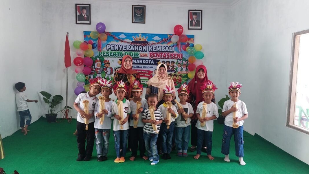 Penuh Haru dan Prestasi, TK Mahkota Sukses Gelar Pentas Seni dan Penyerahan Kembali Peserta Didik Penuh Haru dan Prestasi, TK Mahkota Sukses Gelar Pentas Seni dan Penyerahan Kembali Peserta Didik
