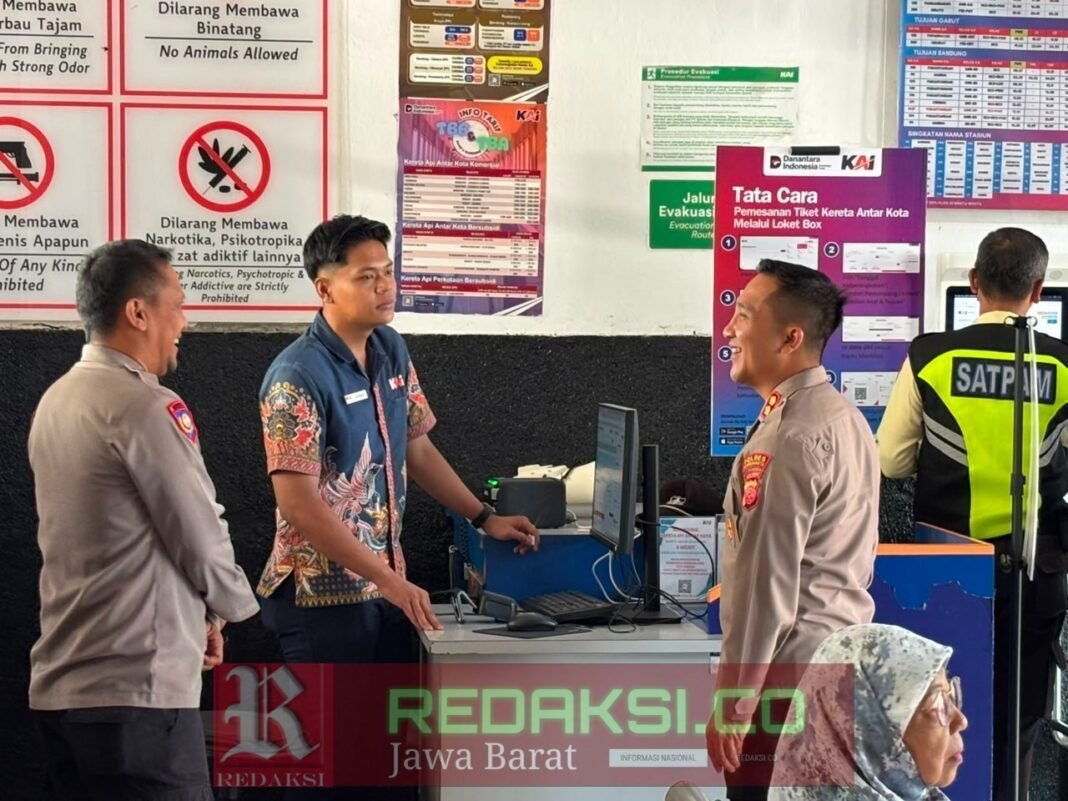 Pastikan Keamanan Penumpang, Kapolres Purwakarta Tinjau Stasiun Kereta Api Pastikan Keamanan Penumpang, Kapolres Purwakarta Tinjau Stasiun Kereta Api