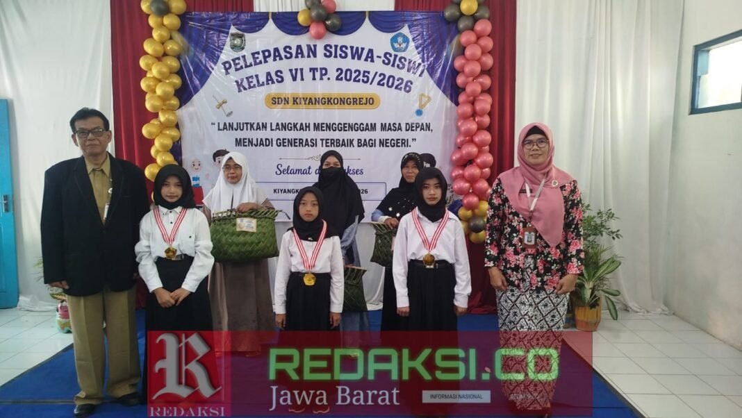 Pelepasannya Kelas VI SDN Kiyangkongrejo: Melangkah Menuju Masa Depan Pelepasannya Kelas VI SDN Kiyangkongrejo: Melangkah Menuju Masa Depan