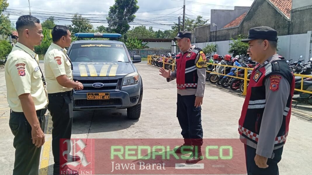 Perkuat Keamanan Kawasan Industri, Polsek Cibatu Intensifkan Patroli KRYD Perkuat Keamanan Kawasan Industri, Polsek Cibatu Intensifkan Patroli KRYD