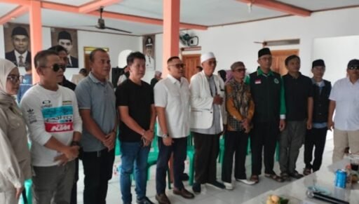 Wakil Ketua DPRD Sukabumi Tinjau Longsor Kutajaya, Dorong Investigasi dan Solusi untuk Warga Wakil Ketua DPRD Sukabumi Tinjau Longsor Kutajaya, Dorong Investigasi dan Solusi untuk Warga