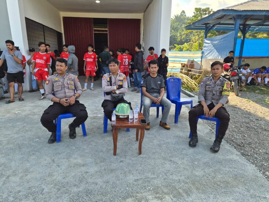 Polres Mamuju Tengah Perketat Pengamanan Tabolang Cup, Ribuan Penonton Diajak Junjung Tinggi Sportivitas Polres Mamuju Tengah Perketat Pengamanan Tabolang Cup, Ribuan Penonton Diajak Junjung Tinggi Sportivitas