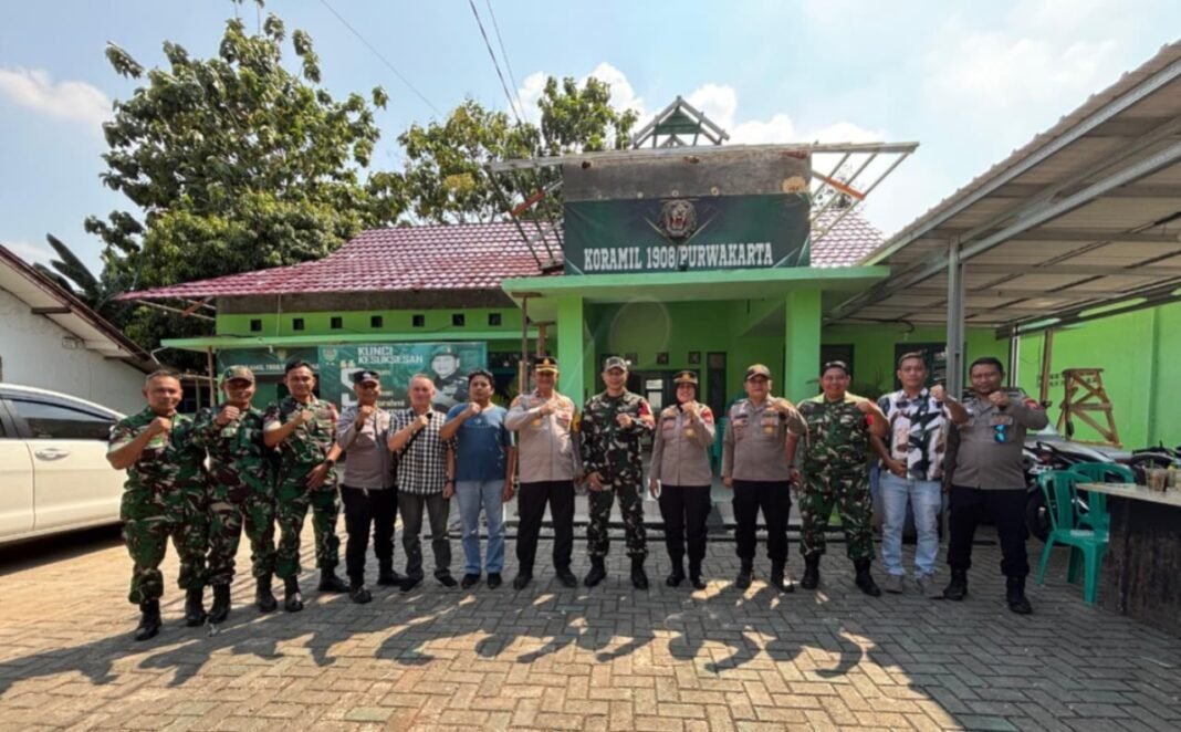 Perkuat Soliditas TNI-Polri, Kapolsek Purwakarta Kota Sambangi Koramil 1908 Demi Jaga Kondusivitas Wilayah Perkuat Soliditas TNI-Polri, Kapolsek Purwakarta Kota Sambangi Koramil 1908 Demi Jaga Kondusivitas Wilayah