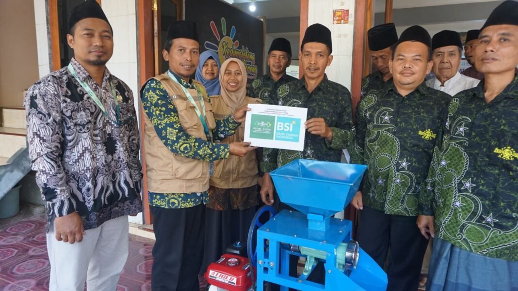Pelatihan Budidaya Gurame Disertai Bantuan Alat Pelet, DESA NU LAZIS NU Dorong Kemandirian Warga* Pelatihan Budidaya Gurame Disertai Bantuan Alat Pelet, DESA NU LAZIS NU Dorong Kemandirian Warga*