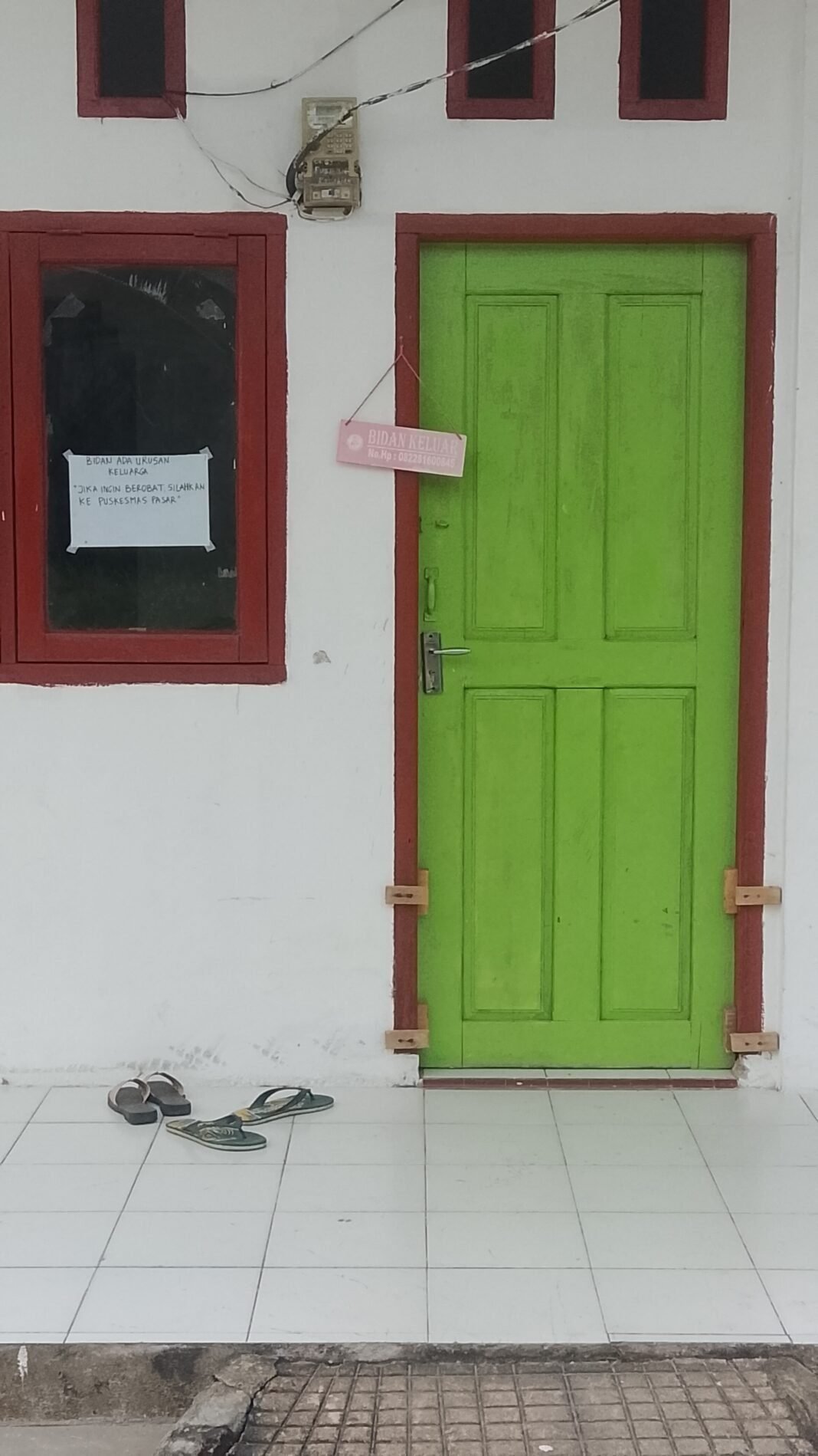 Keslahan impormasi terkait bidan di desa klgian lama Keslahan impormasi terkait bidan di desa klgian lama