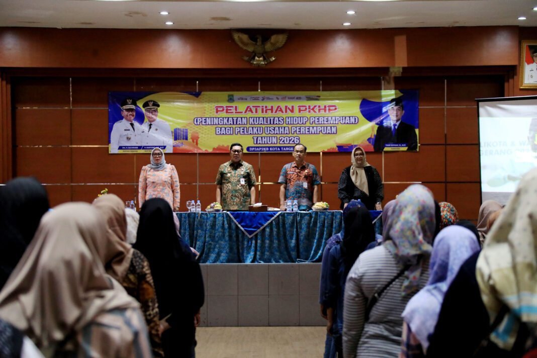 Buka Pelatihan PKHP, Maryono Dorong Perempuan Terus Berkembang Buka Pelatihan PKHP, Maryono Dorong Perempuan Terus Berkembang
