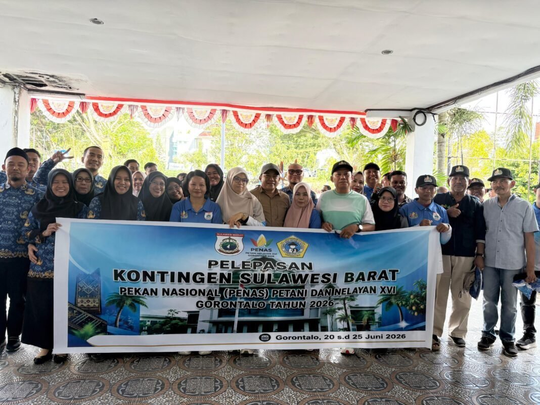 Kepala Dinas TPHP Sulbar Lepas Kontingen ke PENAS XVII Gorontalo, Siap Bawa Inovasi Pertanian untuk Daerah Kepala Dinas TPHP Sulbar Lepas Kontingen ke PENAS XVII Gorontalo, Siap Bawa Inovasi Pertanian untuk Daerah