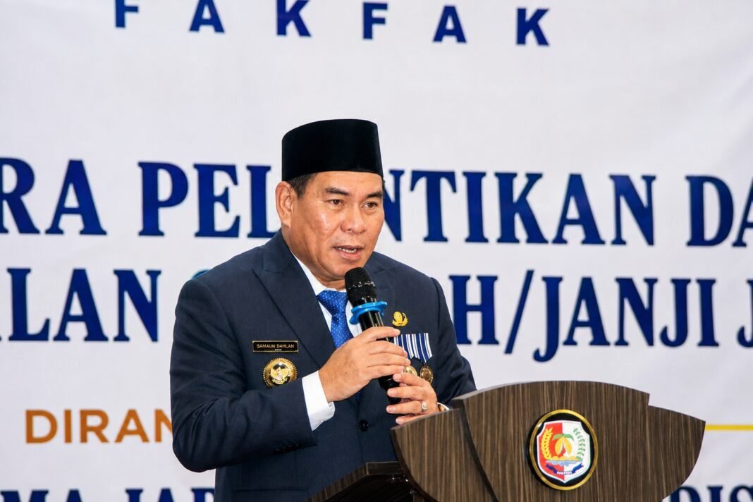 Pemda Fakfak Gelar Pelantikan Pejabat Sekda, Serah Terima Jabatan dan Syukuran Raih Opini WTP ke-11. Pemda Fakfak Gelar Pelantikan Pejabat Sekda, Serah Terima Jabatan dan Syukuran Raih Opini WTP ke-11.