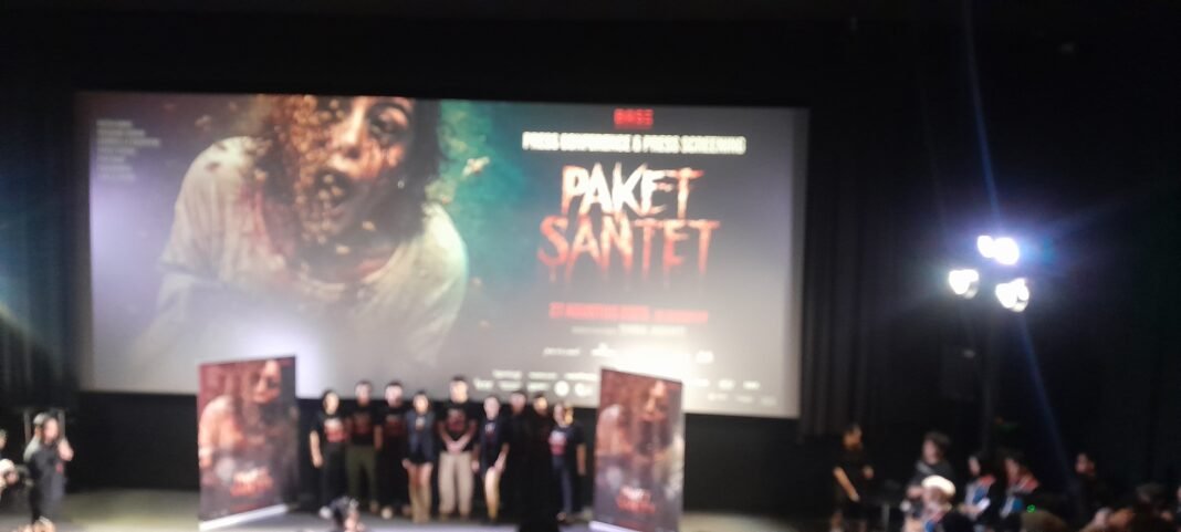 Paket Santet Tebar Teror dari Balik Kiriman Misterius, Bioskop Indonesia Bersiap Diguncang 27 Agustus Paket Santet Tebar Teror dari Balik Kiriman Misterius, Bioskop Indonesia Bersiap Diguncang 27 Agustus