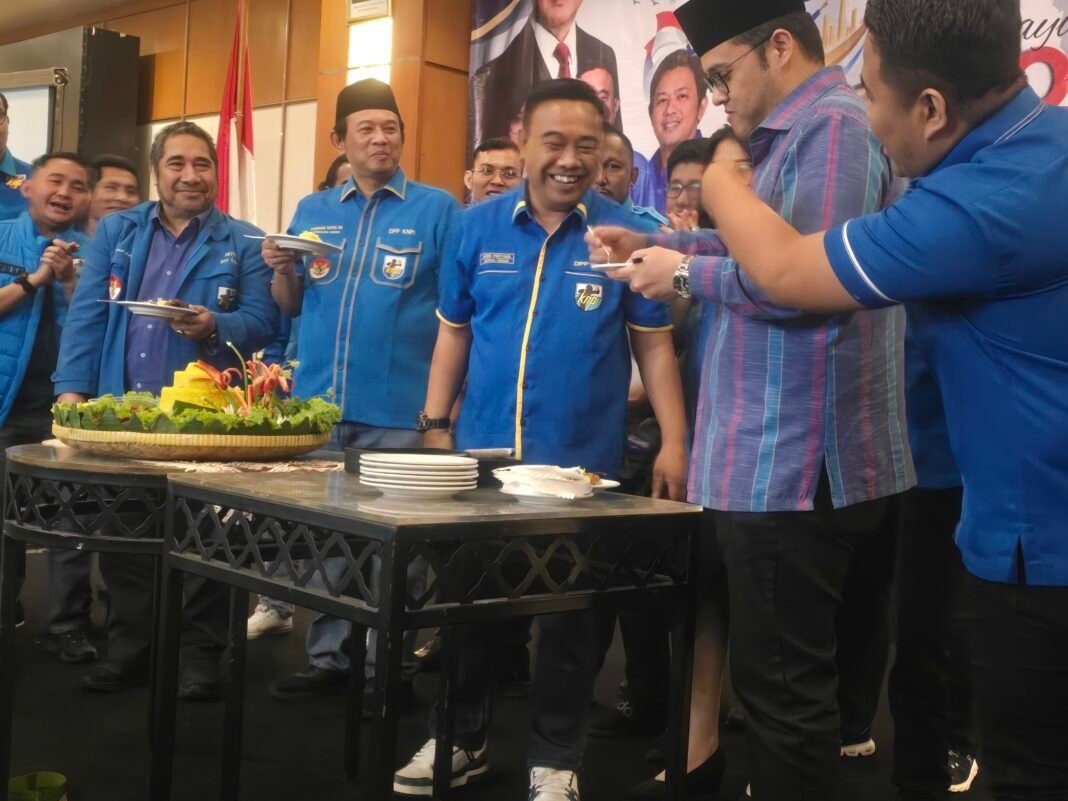 HUT KNPI 53 Tahun: Dorong Pemuda Perkuat Ekonomi Kreatif dan Lapangan Kerja HUT KNPI 53 Tahun: Dorong Pemuda Perkuat Ekonomi Kreatif dan Lapangan Kerja