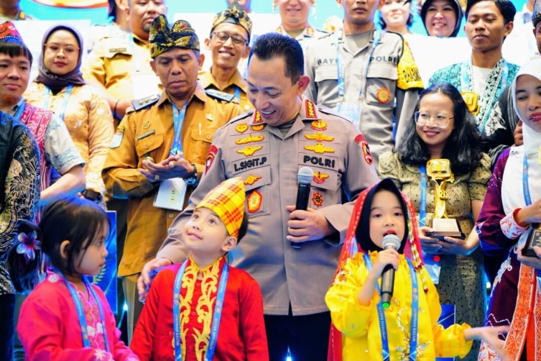 Apresiasi kreasi polri untuk Masyarakat wujut komitmen Polri Dorong kreativitas dan inovasi Apresiasi kreasi polri untuk Masyarakat wujut komitmen Polri Dorong kreativitas dan inovasi